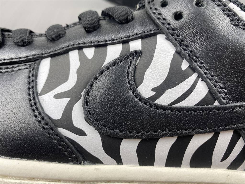 Quartersnacks x NK SB Dunk DM3510-001